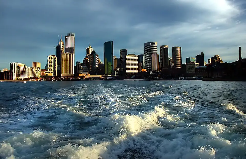 Sydney skyline vanaf het water