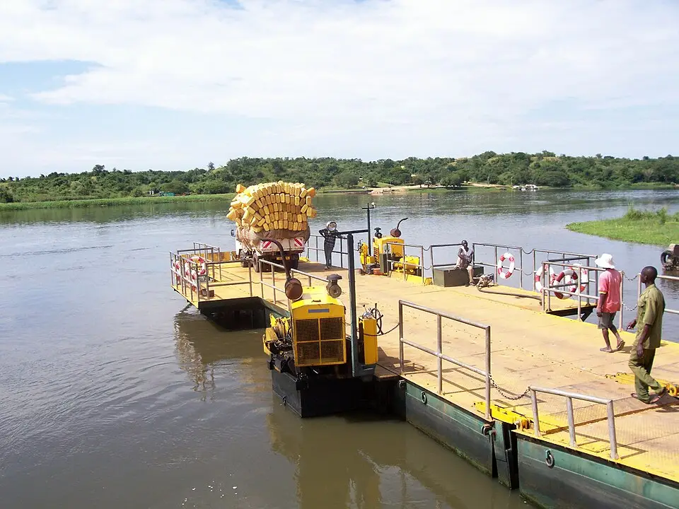 Oeganda Murchison Falls Nationaal Park pont over de Nijl